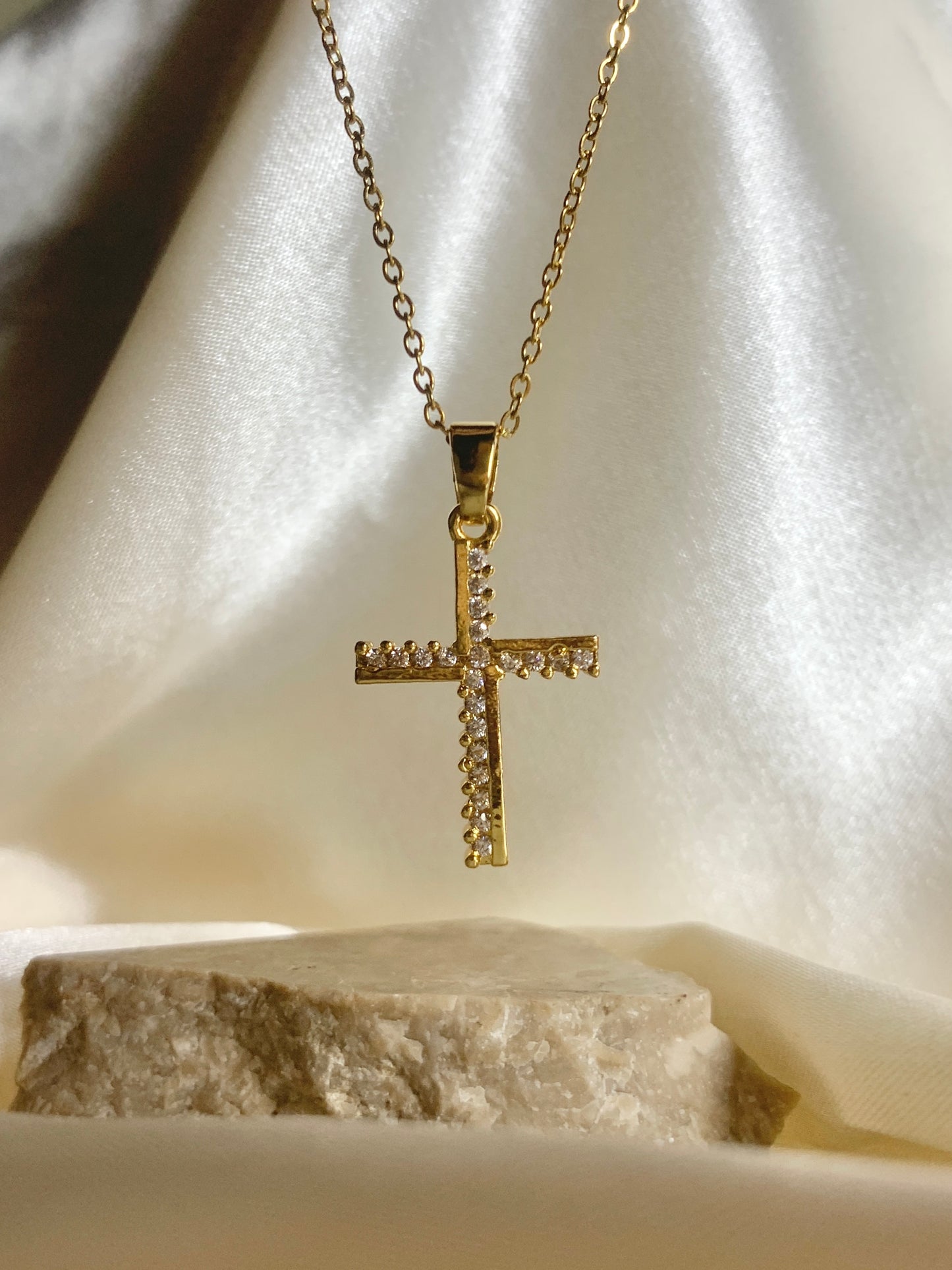Crystal Cross V2