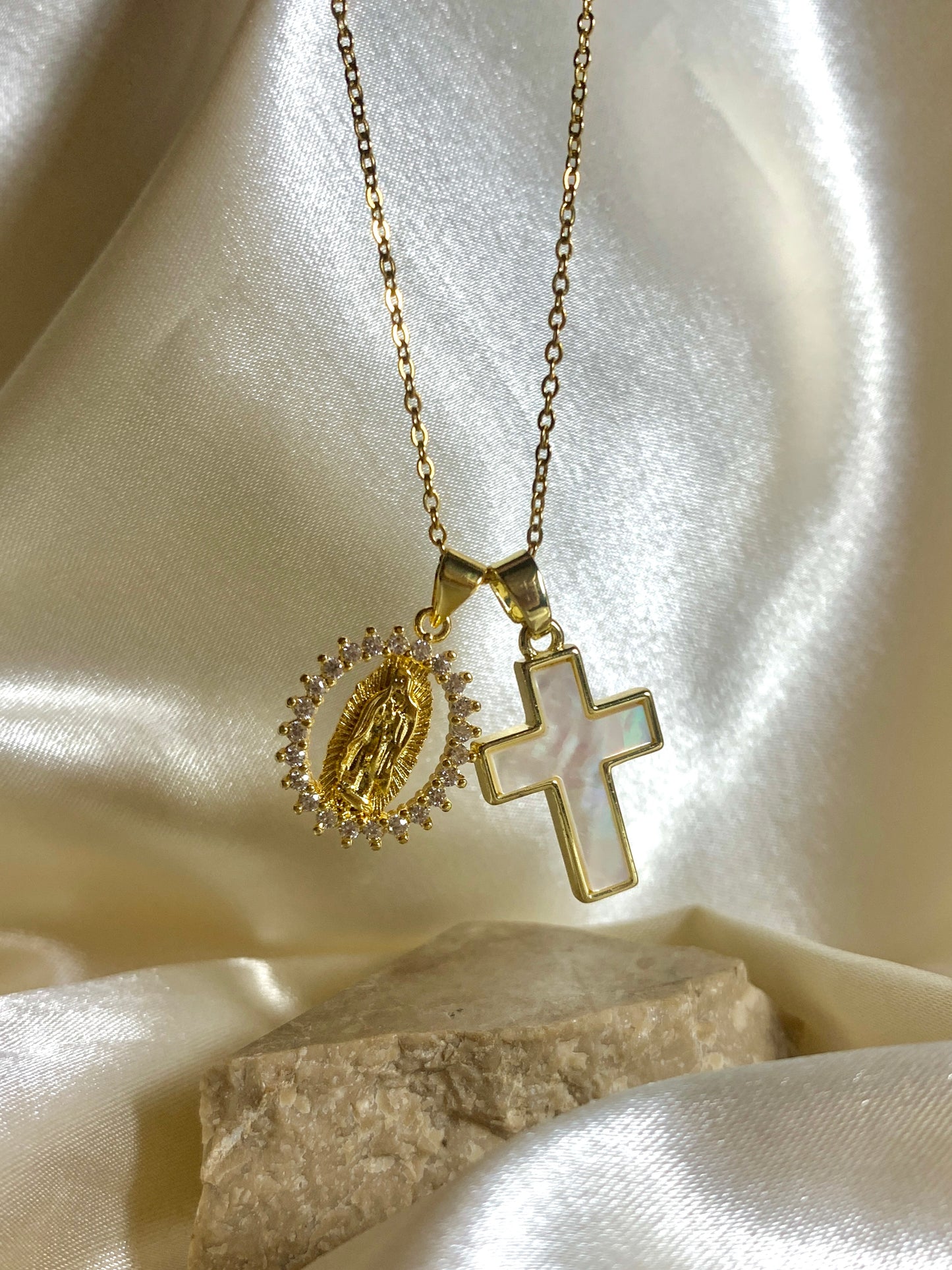 Heaven Pendant Pair