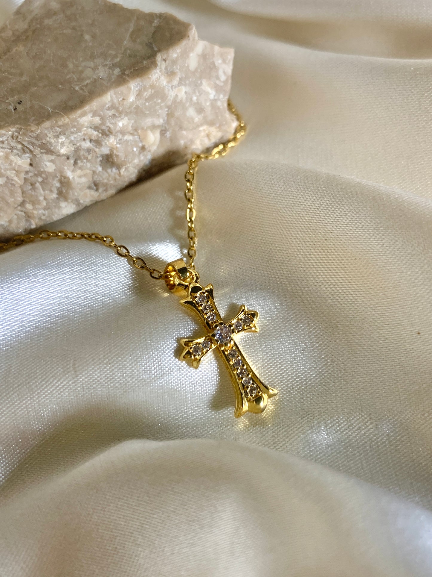 Cross Necklace V4