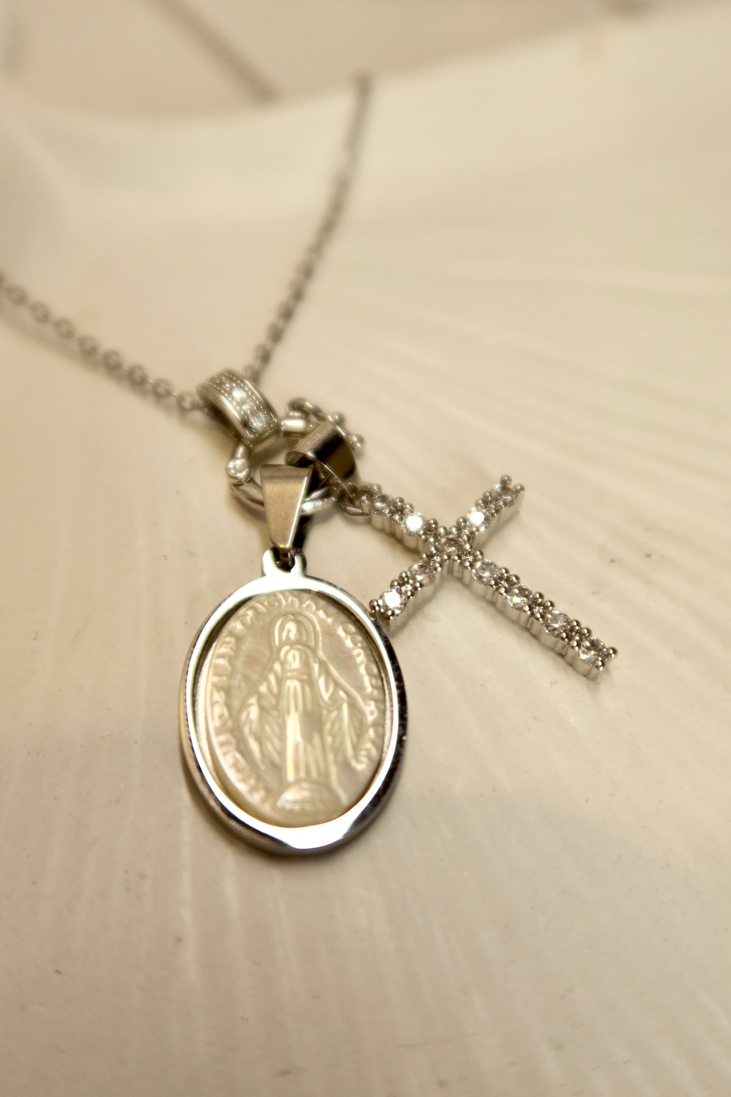 Esther Pendant Pair