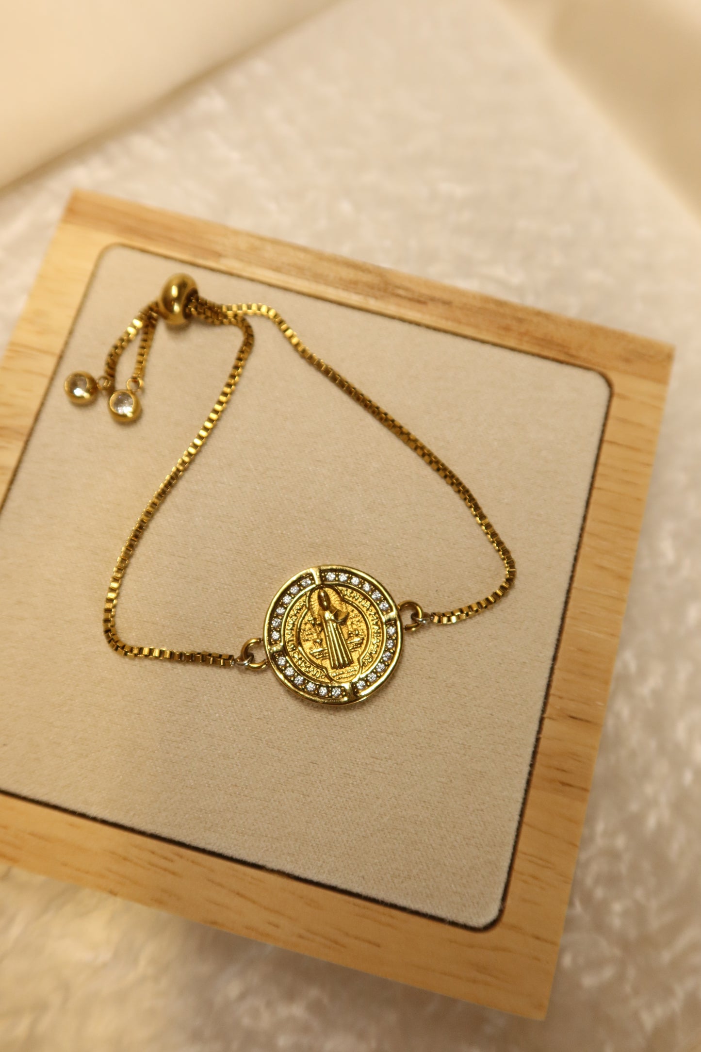 St.Benedict Round Crystal Bracelet