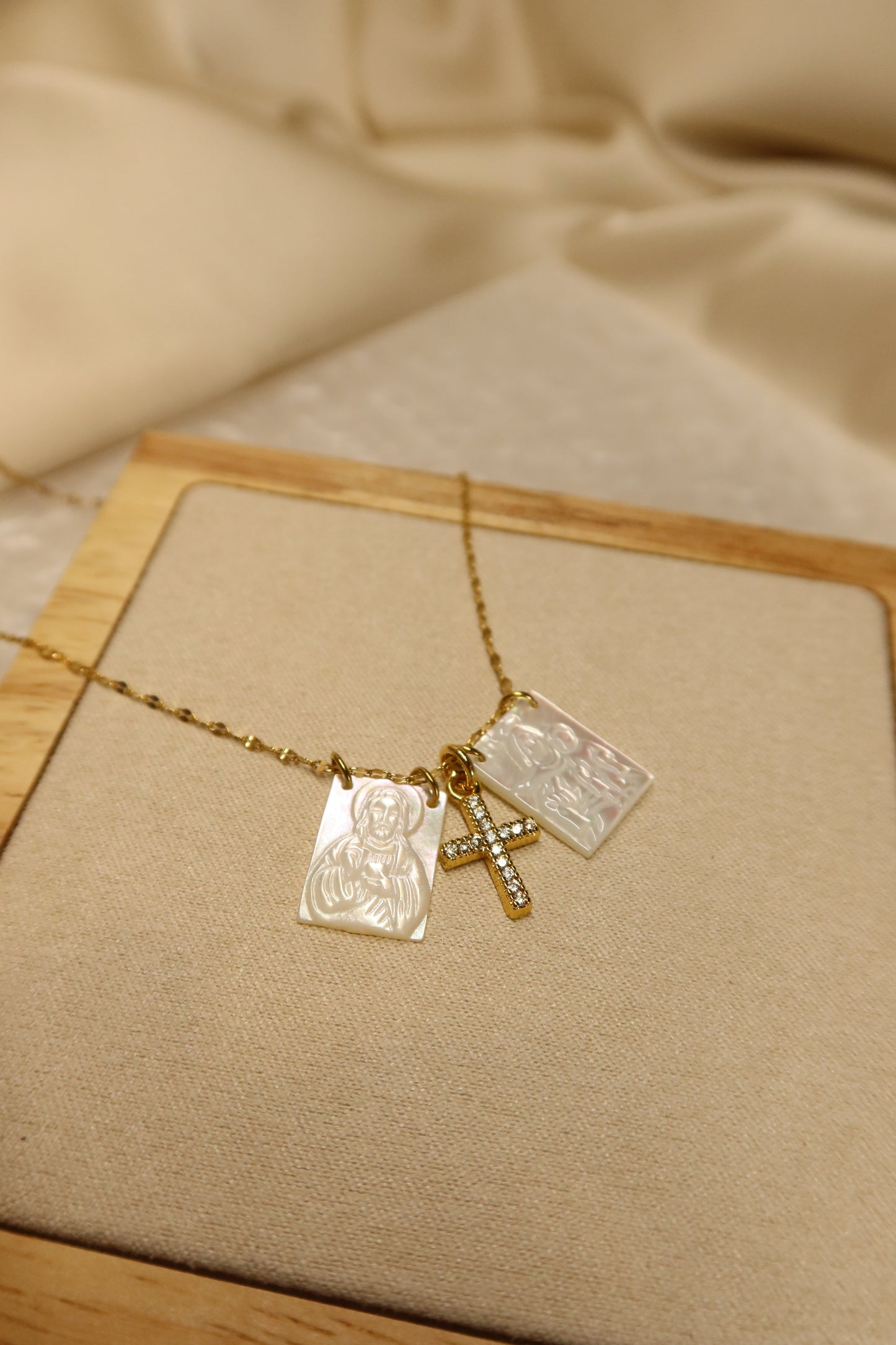 Pearl Scapular with Cross