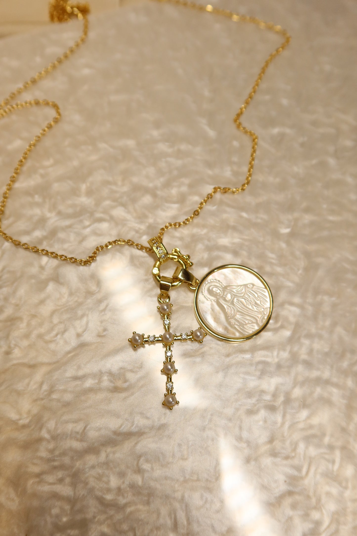 Maven Pendant Pair