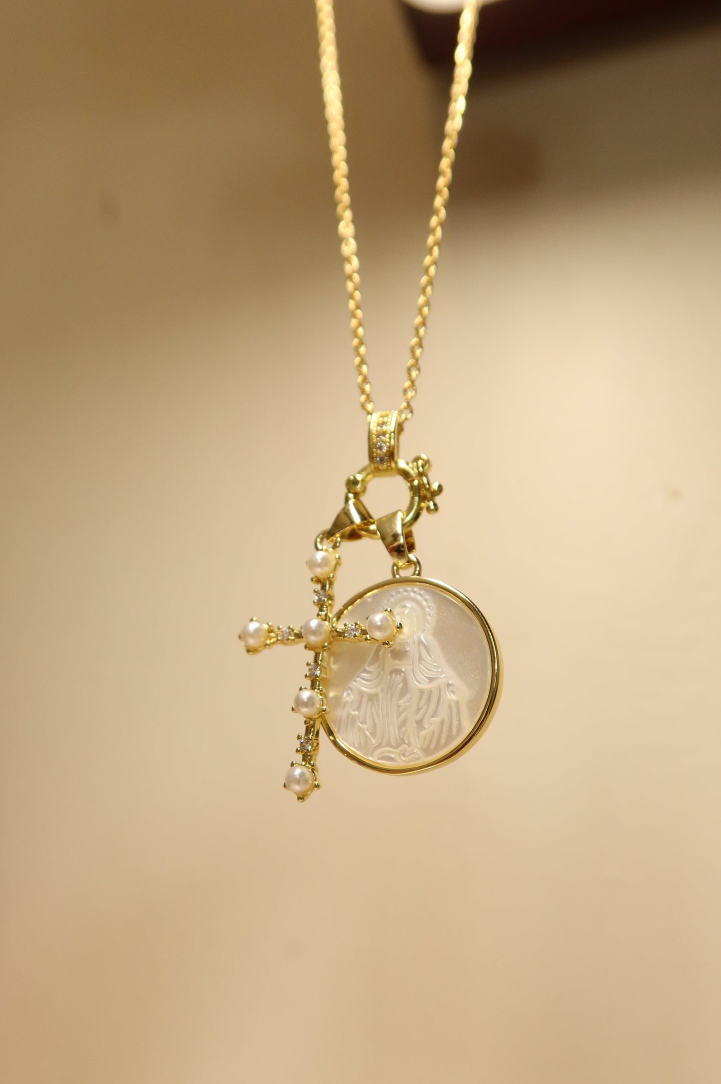 Maven Pendant Pair