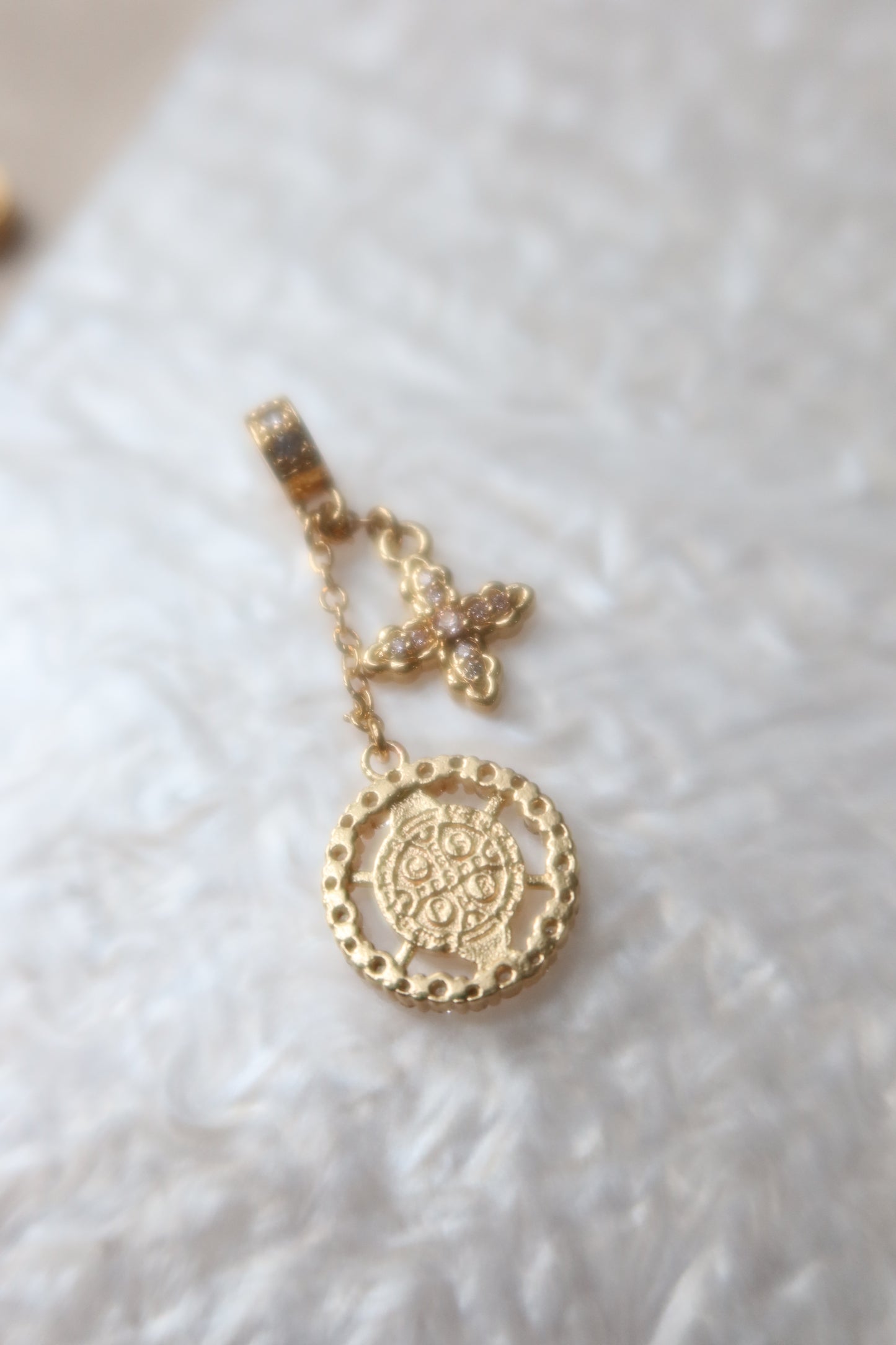 Gratia Pendant Pair