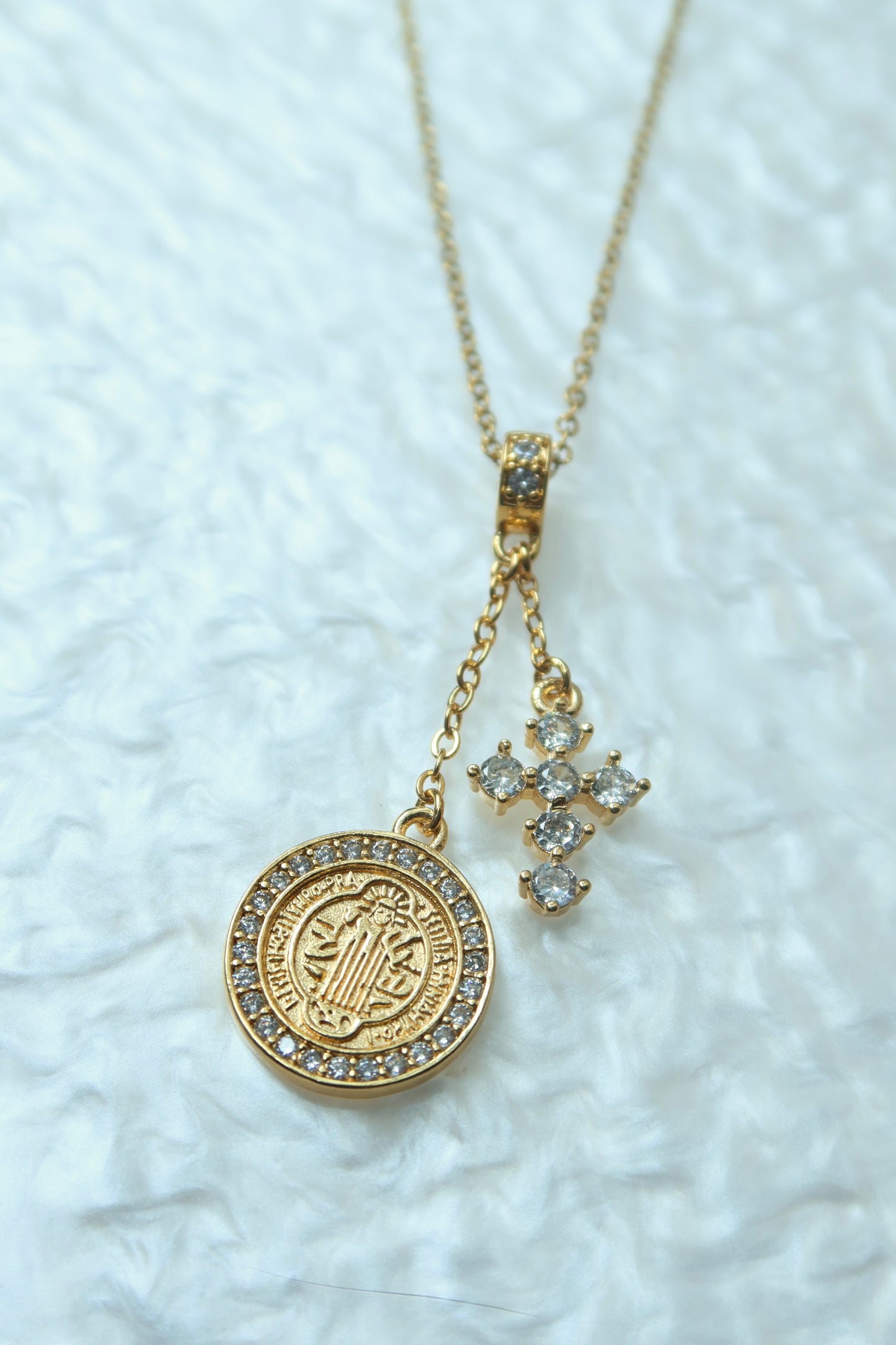 Avea Pendant Pair