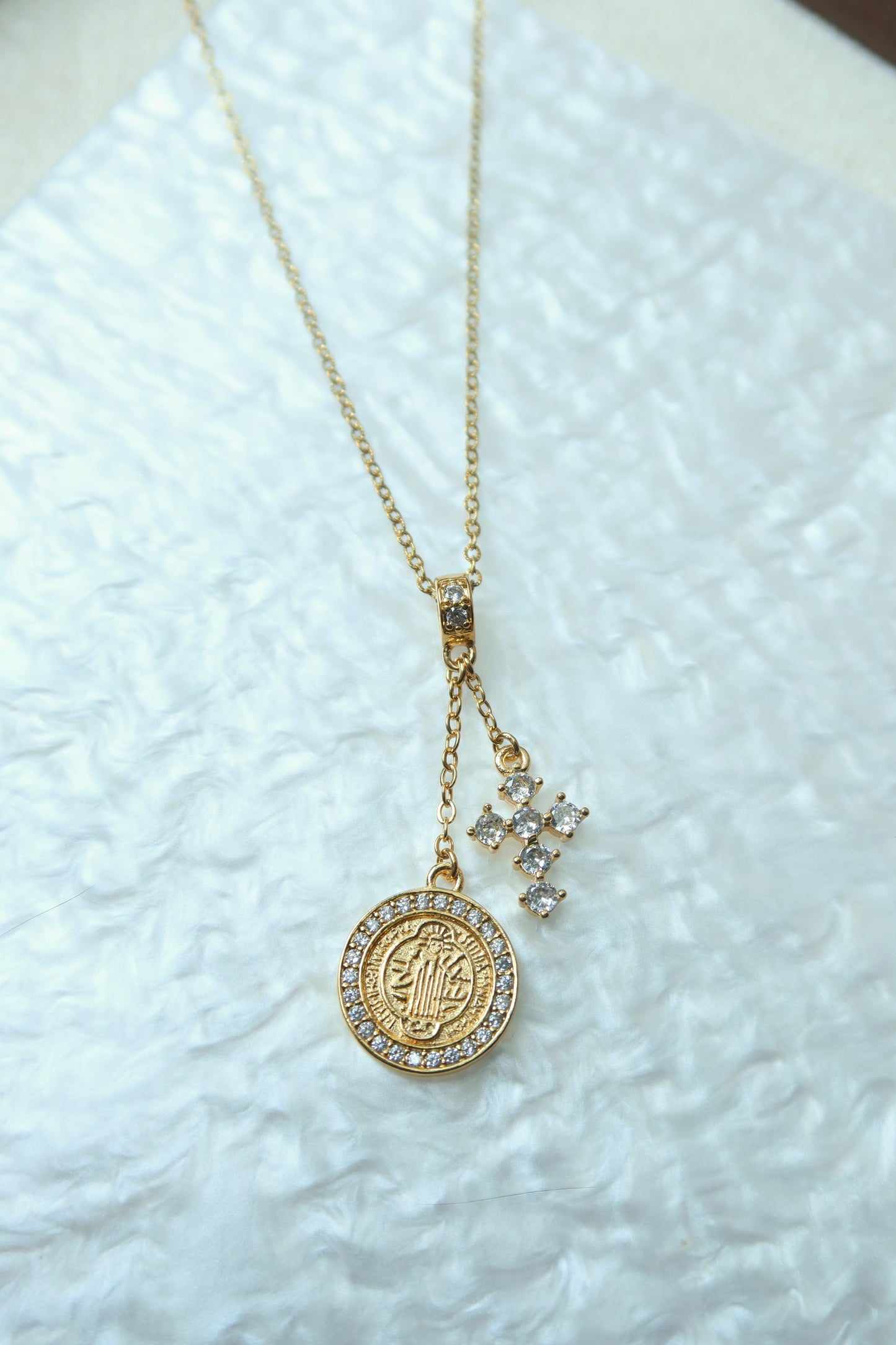 Avea Pendant Pair