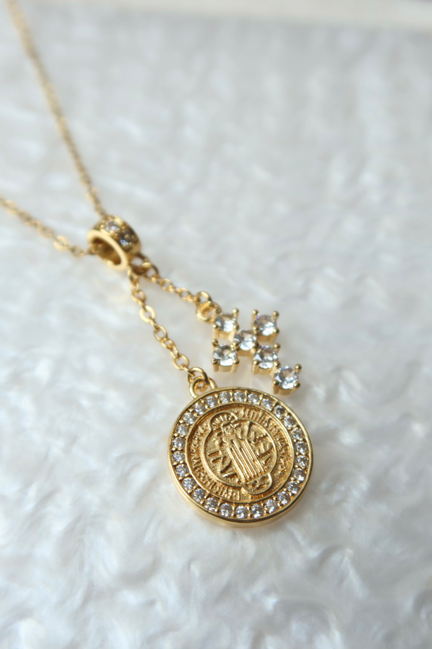 Avea Pendant Pair