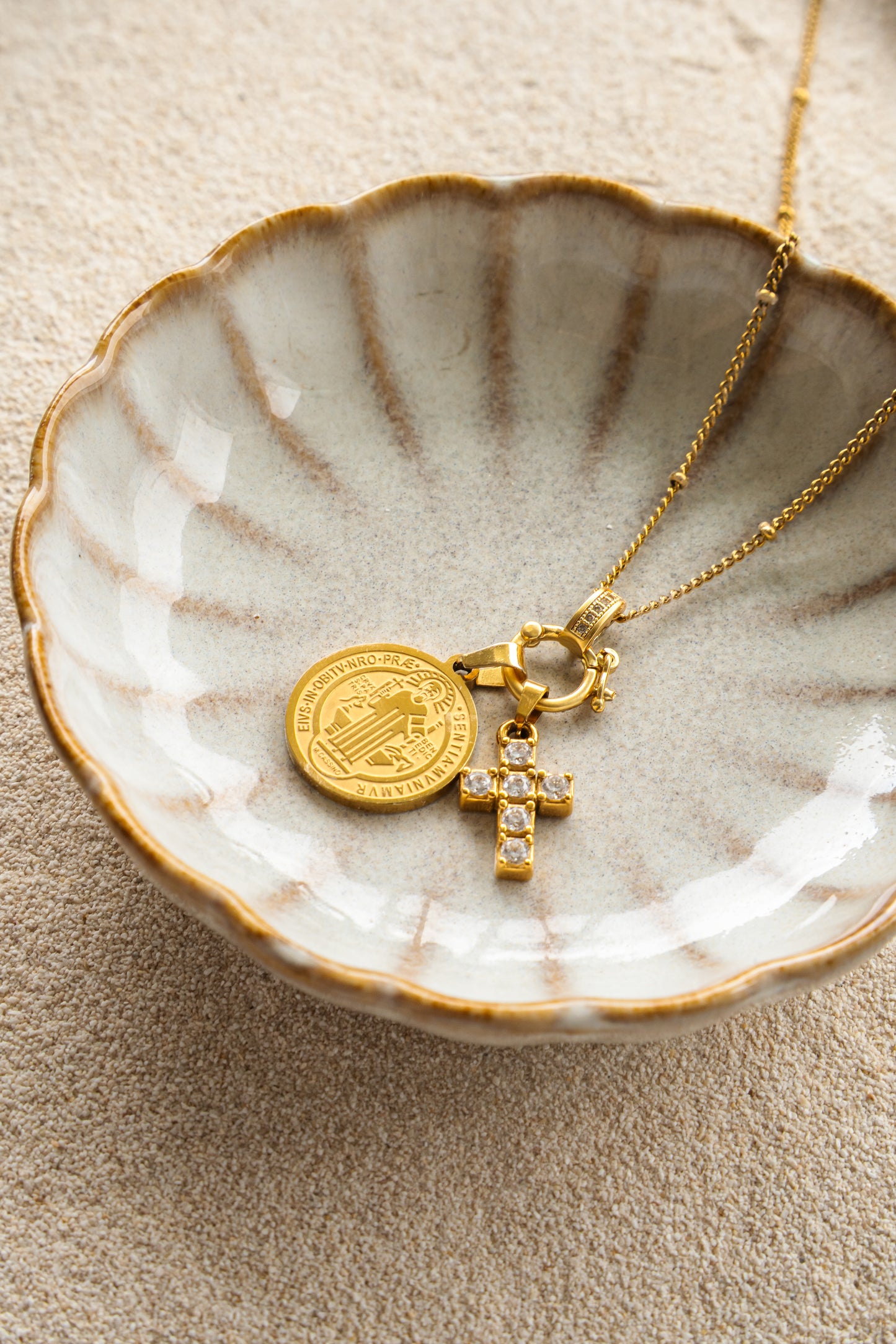 Leorah Gold Pendant Pair