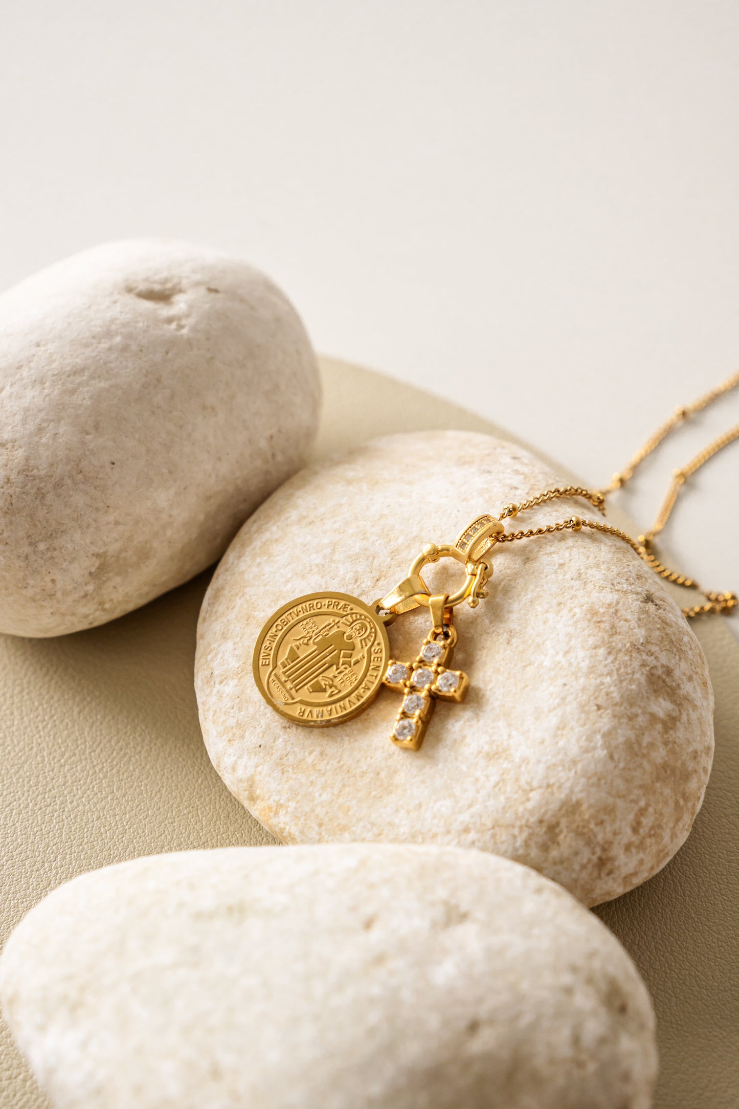 Leorah Gold Pendant Pair