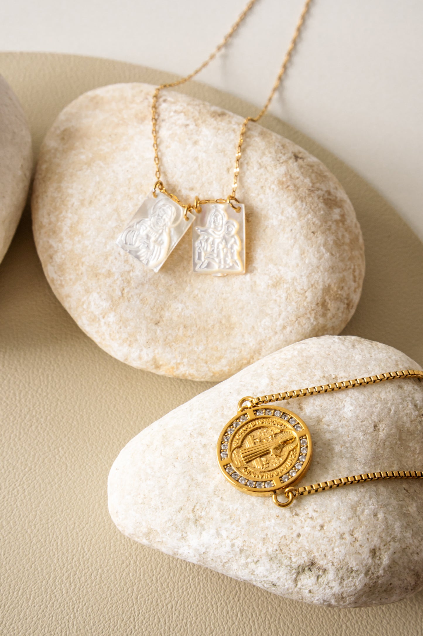 Pearl Scapular Set