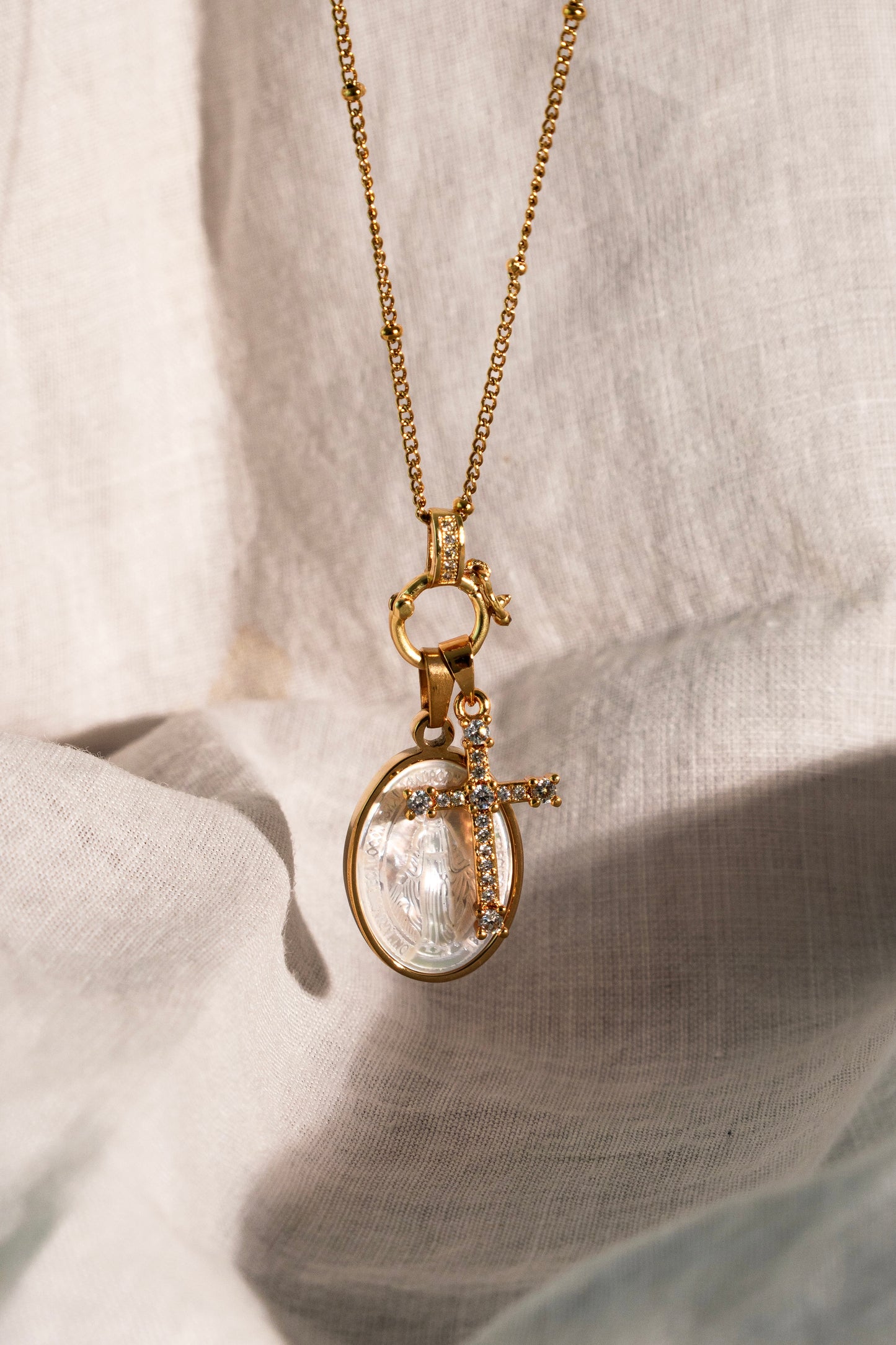Amaris Pendant Pair