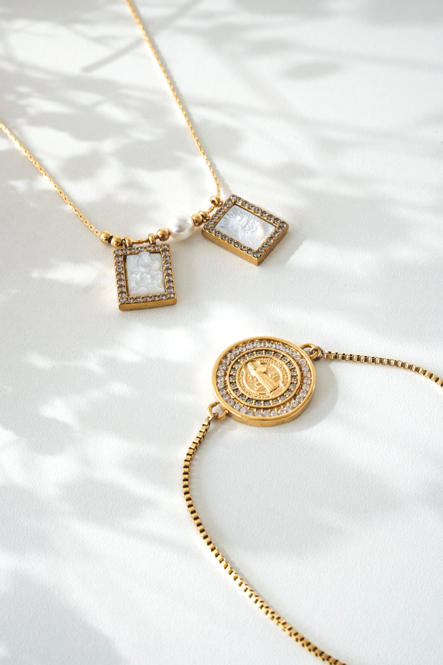 Cor Christi Pearl Scapular Set