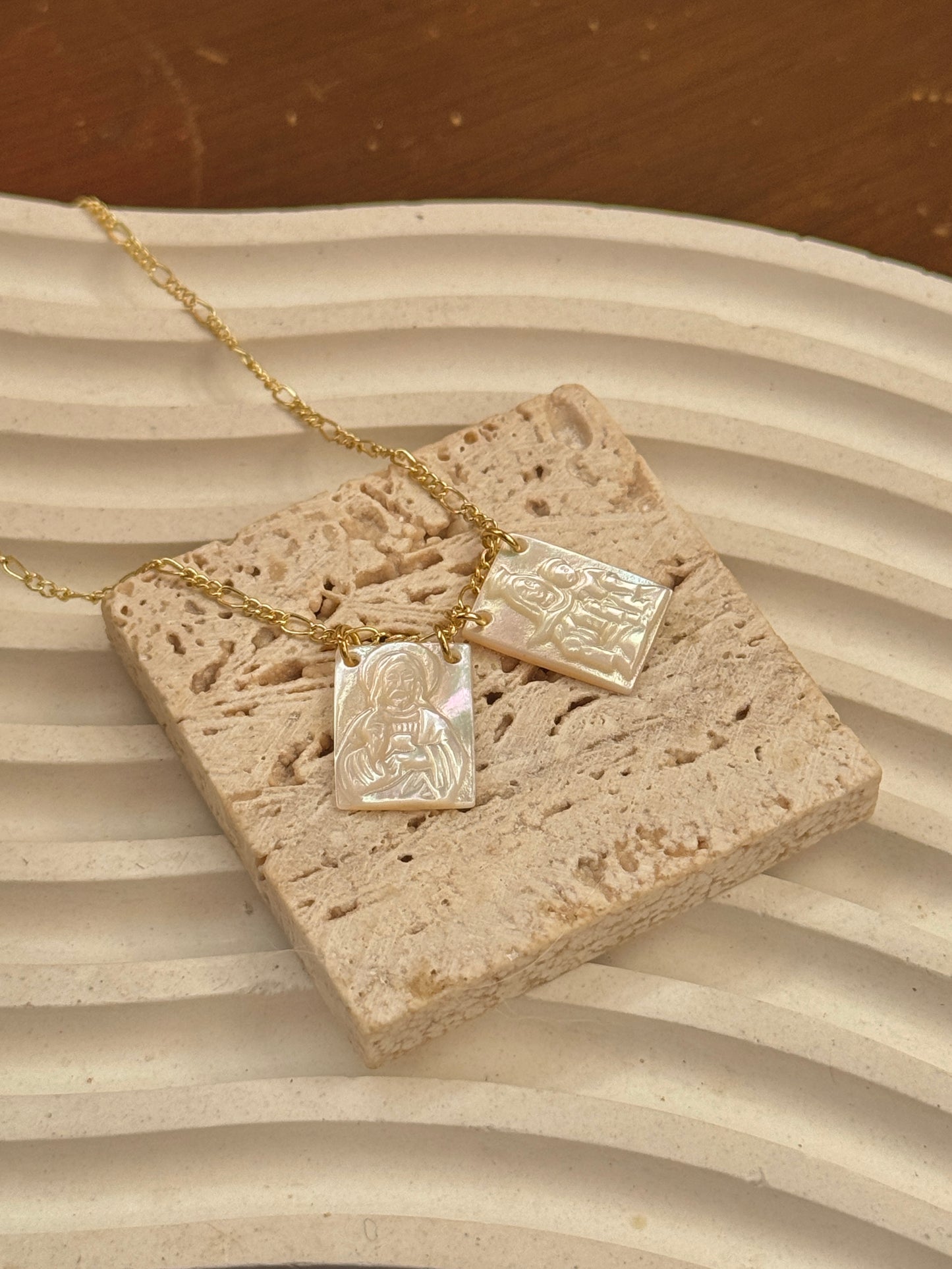 Pearl Scapular