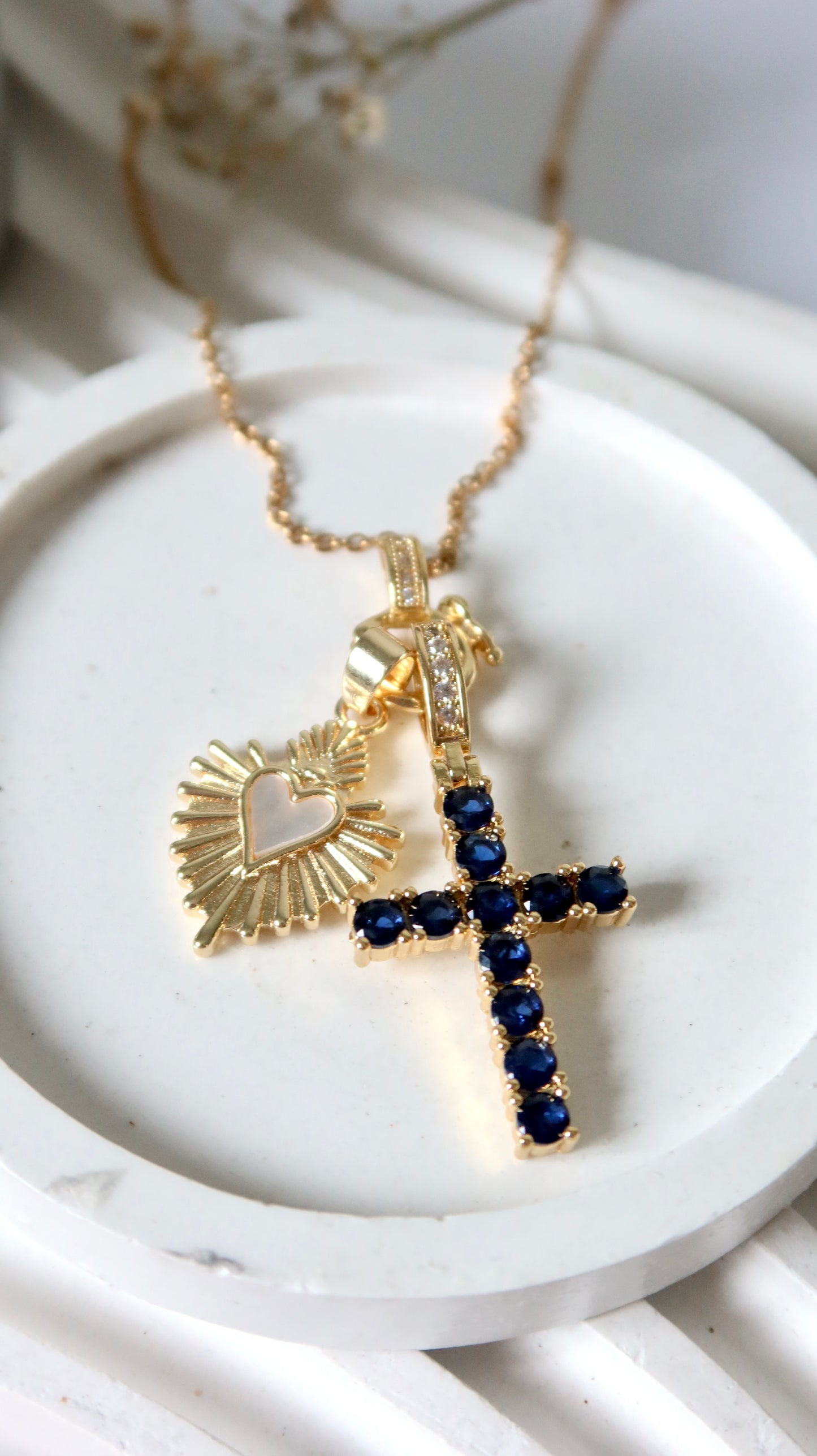 Aviel Pendant Pair